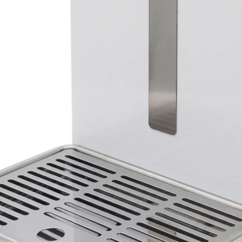 Refrigeratore acqua domestico Soprabanco vista frontale con dettaglio sulla griglietta di scolo